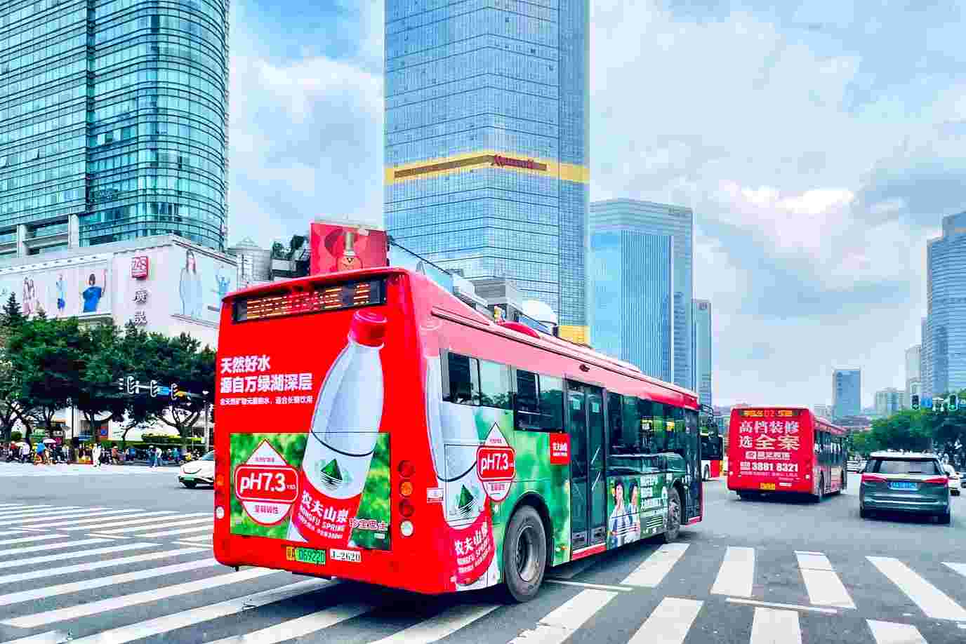 广州公交车身广告